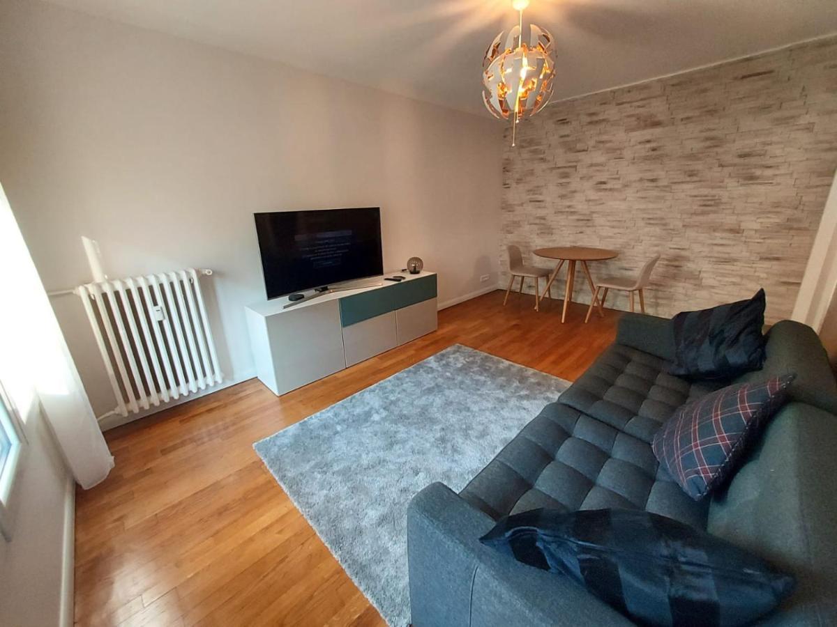 Bel Appartement 2 Pieces, Sortie De Metro Ligne 8 Charenton-le-Pont Buitenkant foto